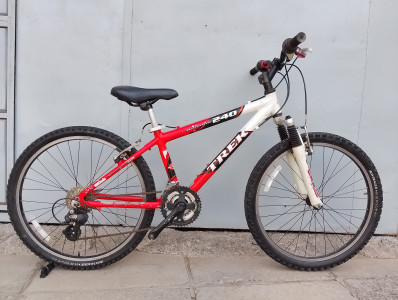 Trek MT 240